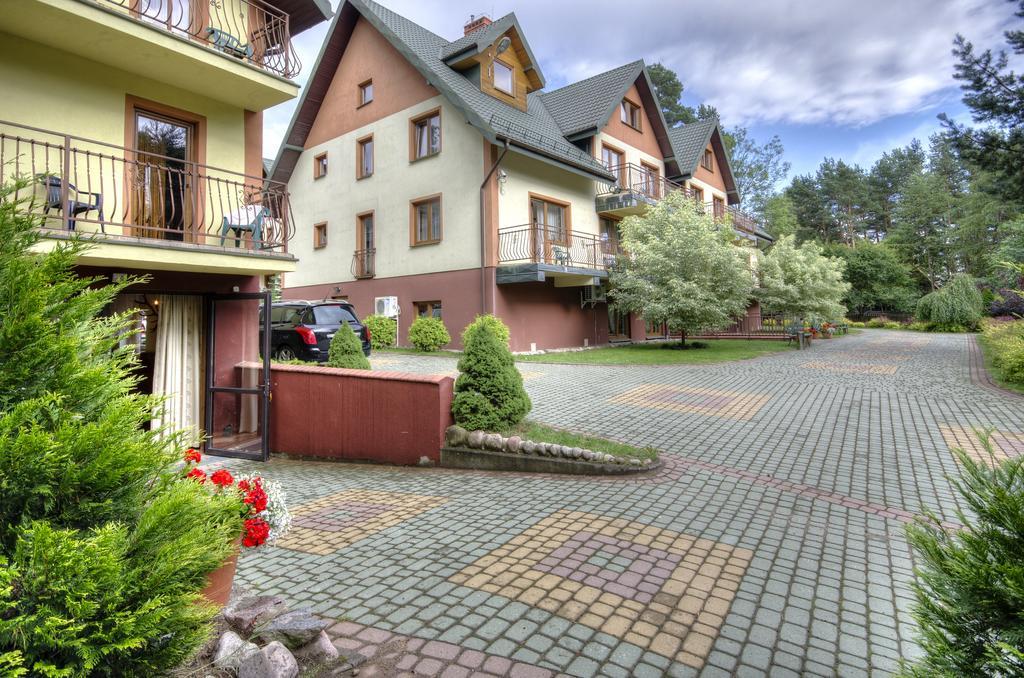 Augustowia Hotell Exteriör bild