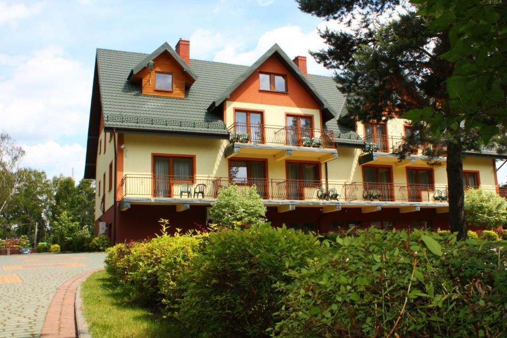 Augustowia Hotell Exteriör bild